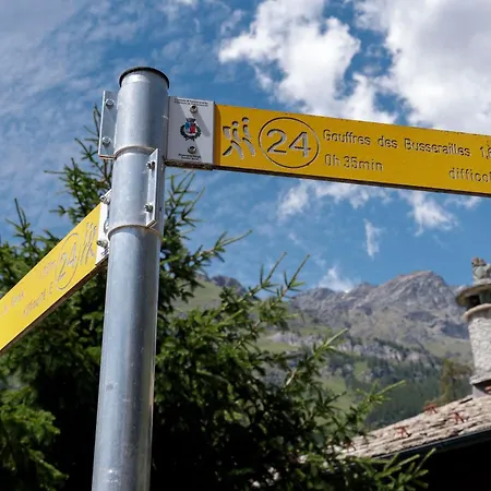 Apartmán Hellochalet - Grene Typical House With Garden - 1km Cabelcar